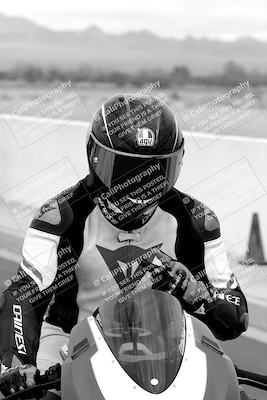 media/Mar-20-2023-Moto Forza (Mon) [[d0bbc59e78]]/Around the Pits/